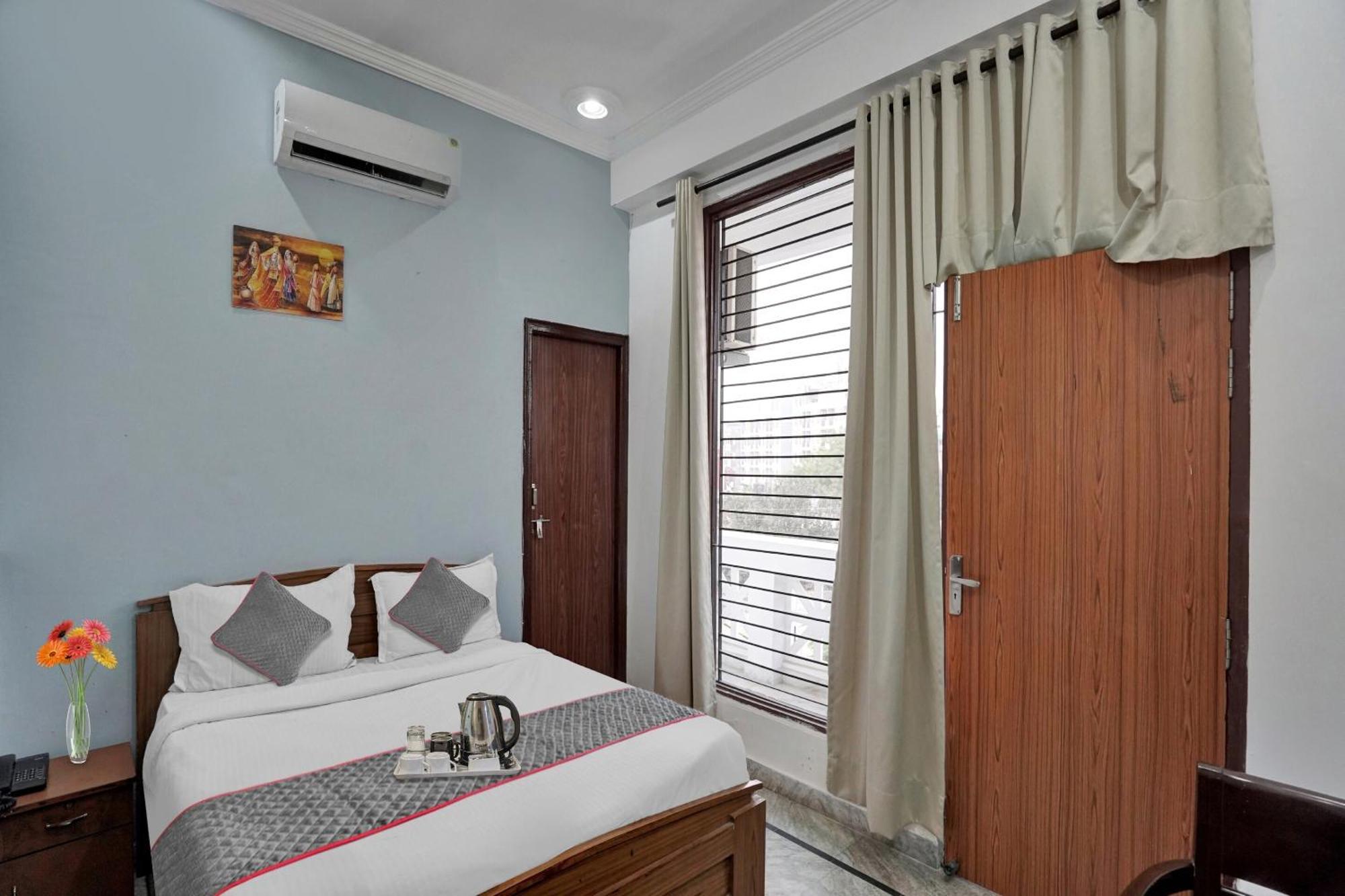 Collection O Samira Residency Near Botanic Garden Of Indian Republic Hotel Noida Kültér fotó