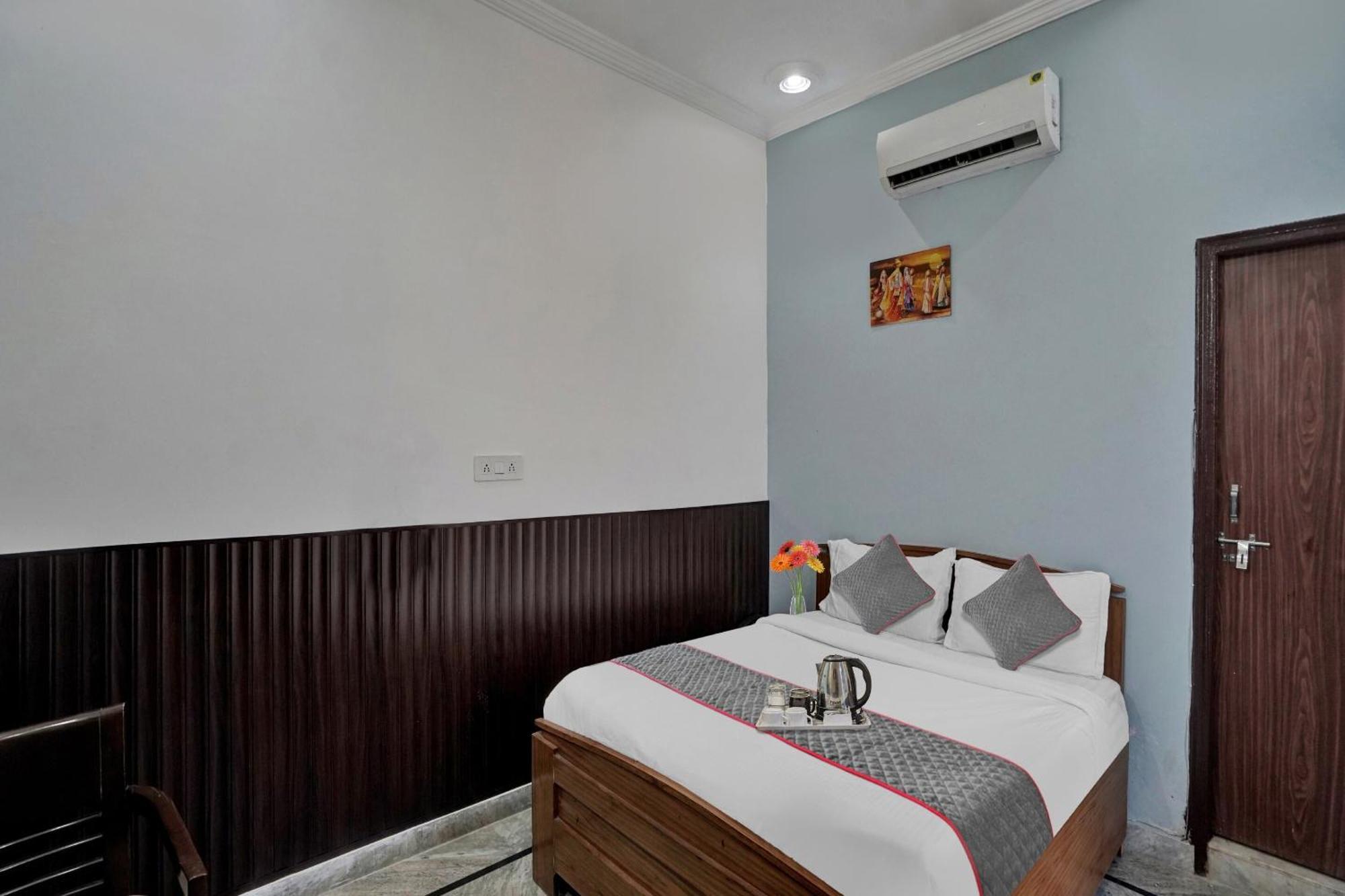 Collection O Samira Residency Near Botanic Garden Of Indian Republic Hotel Noida Kültér fotó