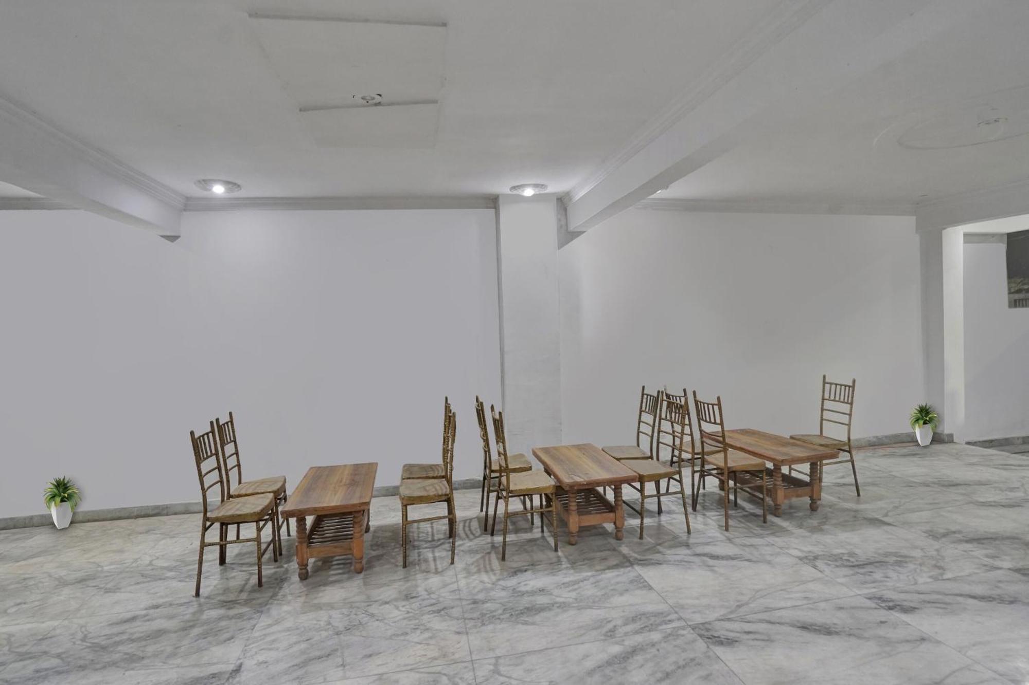 Collection O Samira Residency Near Botanic Garden Of Indian Republic Hotel Noida Kültér fotó